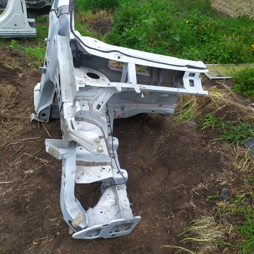 Chrysler Pacifica чверть лонжерон передній