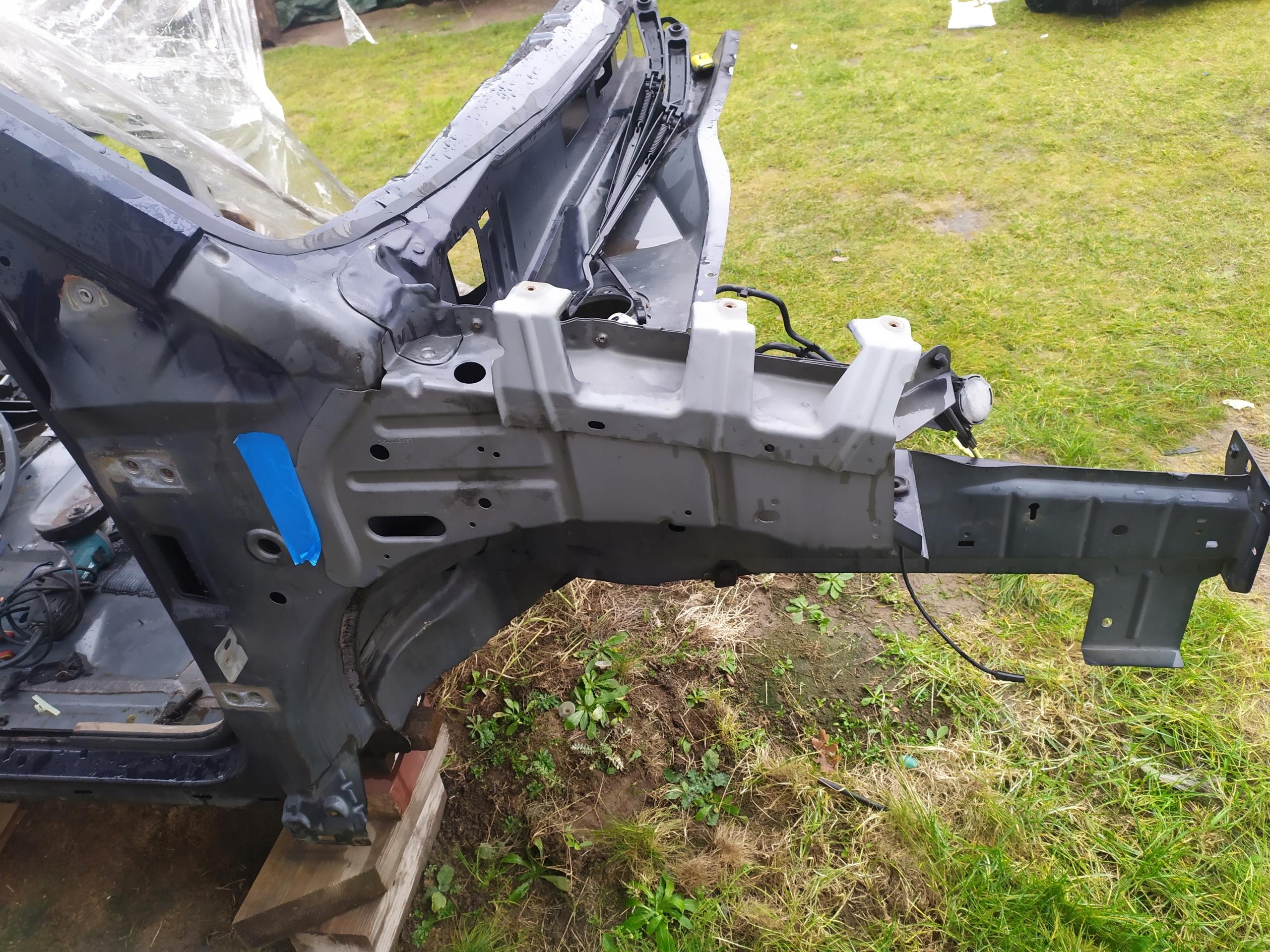 Chrysler Town Country лонжерон четверть