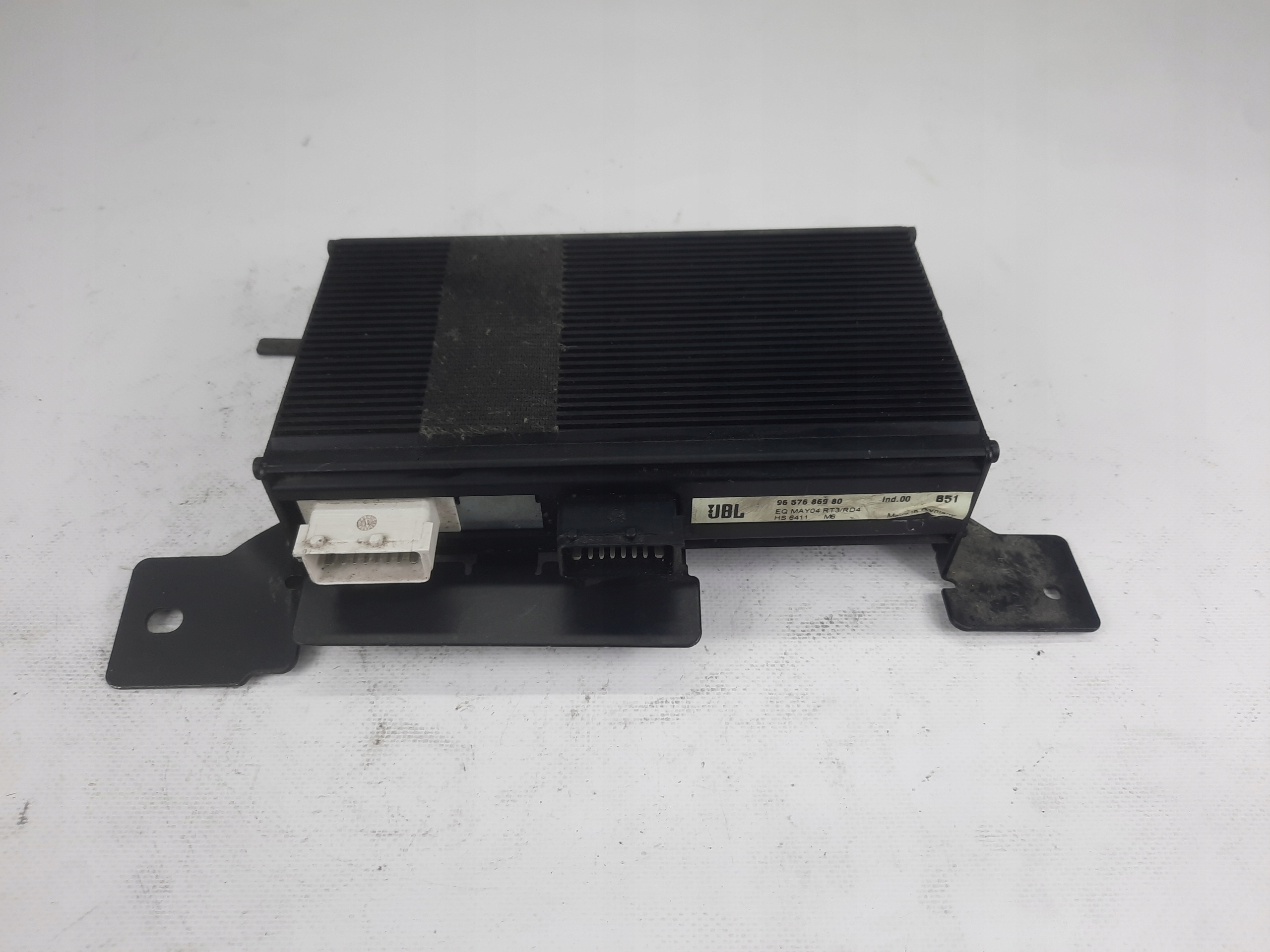 9657686980 - Citroen C4 и усилитель JBL 04-10