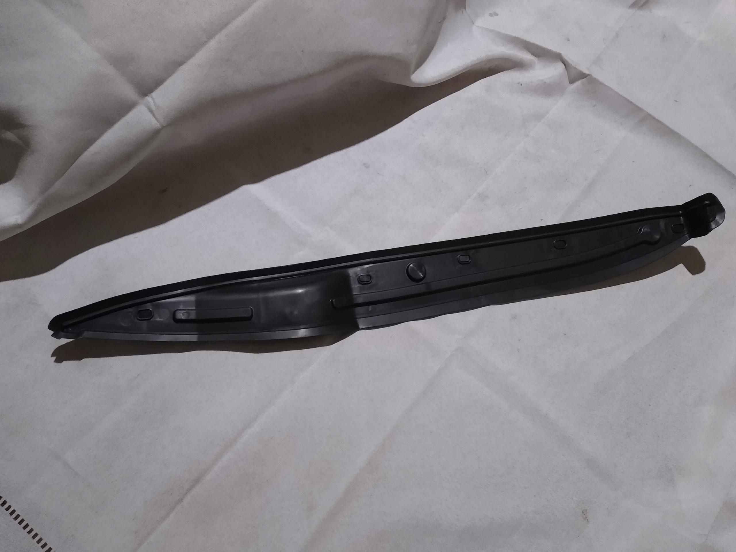 Citroen C4 picasso звукоизоляция крыла 9677298580