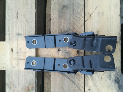 9682531180 - Citroen C5 III петлі капота лівий правий 9682530480