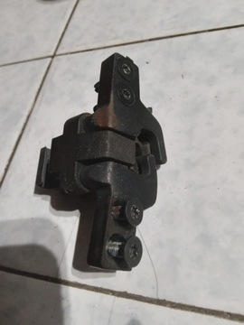 Citroen c3 Pluriel Петля заднього скла