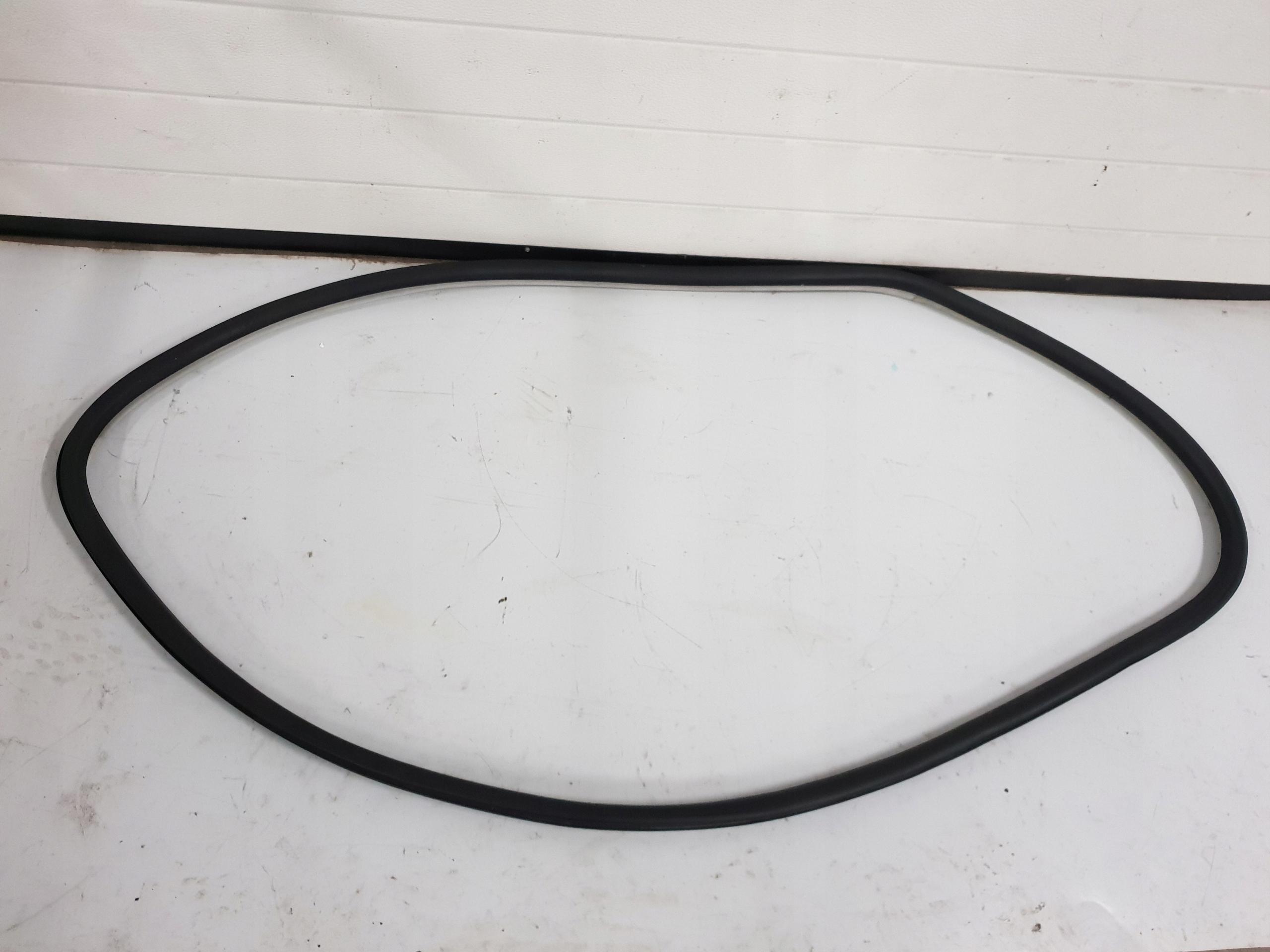 9025E5 - Citroen C5 III X7 прокладка двери передняя левая