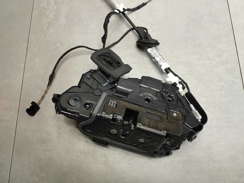 Cupra Форментор замок передній лівий 5TB837015C