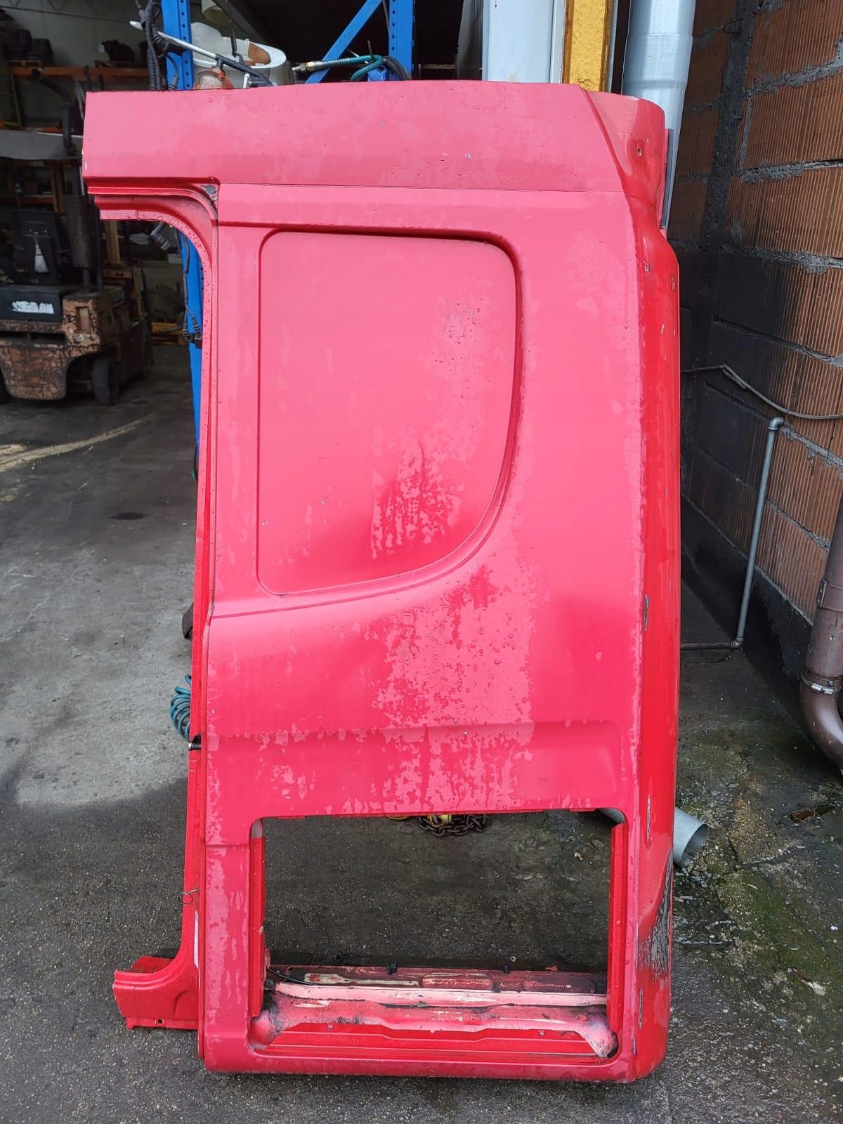 Чверть Кабіна Скелет Scania R