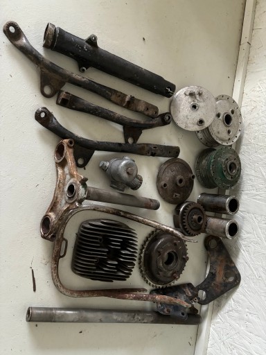 Мотозапчастини PRL WSK MZ, карбюратор Pegasus, стенти, головка, ін