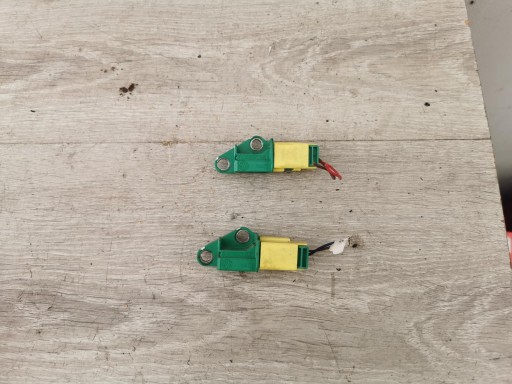 Датчик удара подушки безопасности Audi Seat Skoda VW 1K0909606D