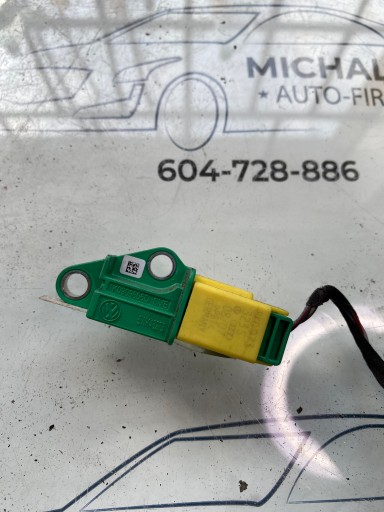 Датчик удару Volkswagen Golf V jetta 1K0909606D