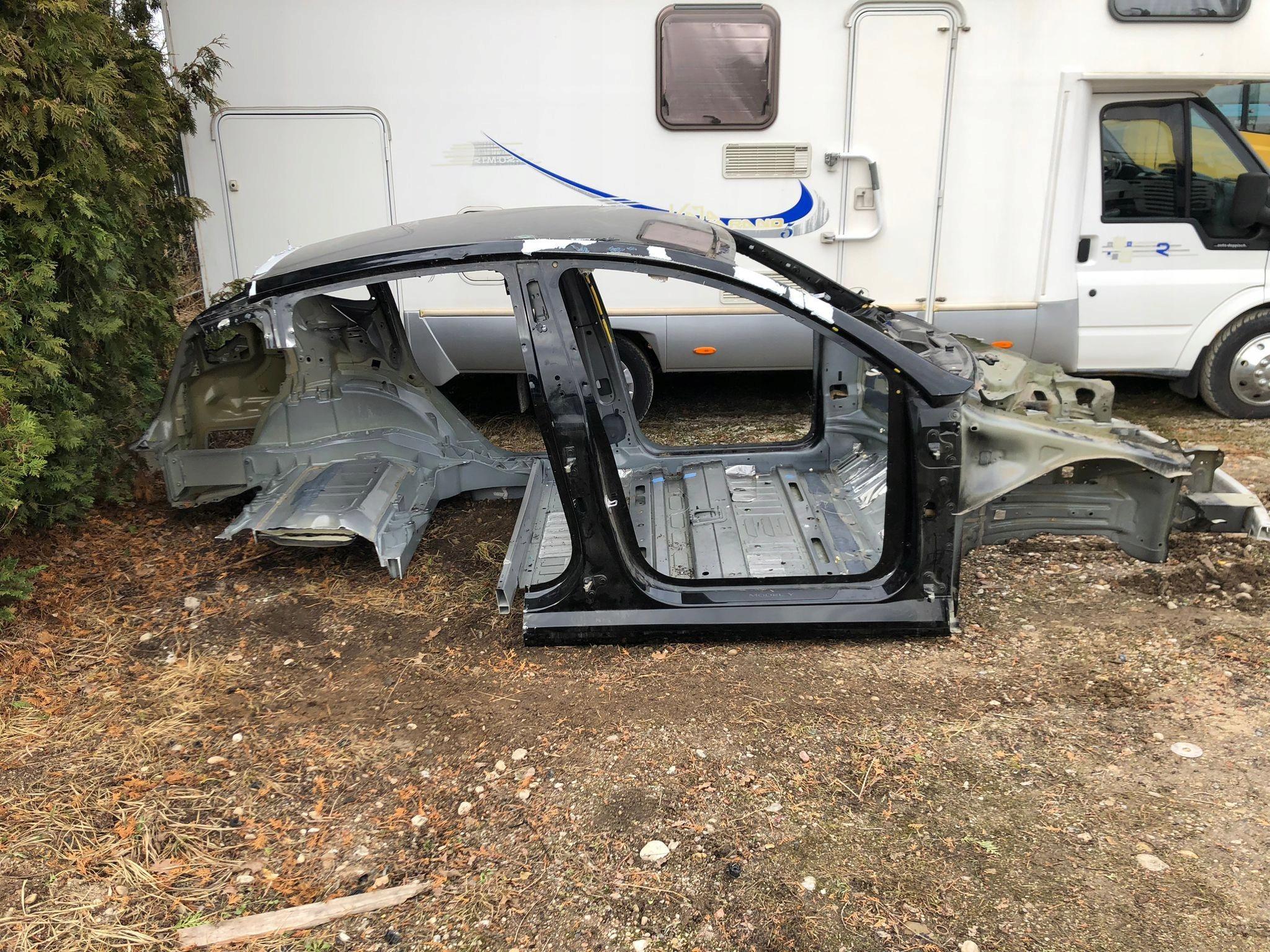 2020- - ДАХ ПОКРІВЕЛЬНА ОБШИВКА ЛИСТ ТЕСЛА Y 2020 - 20-