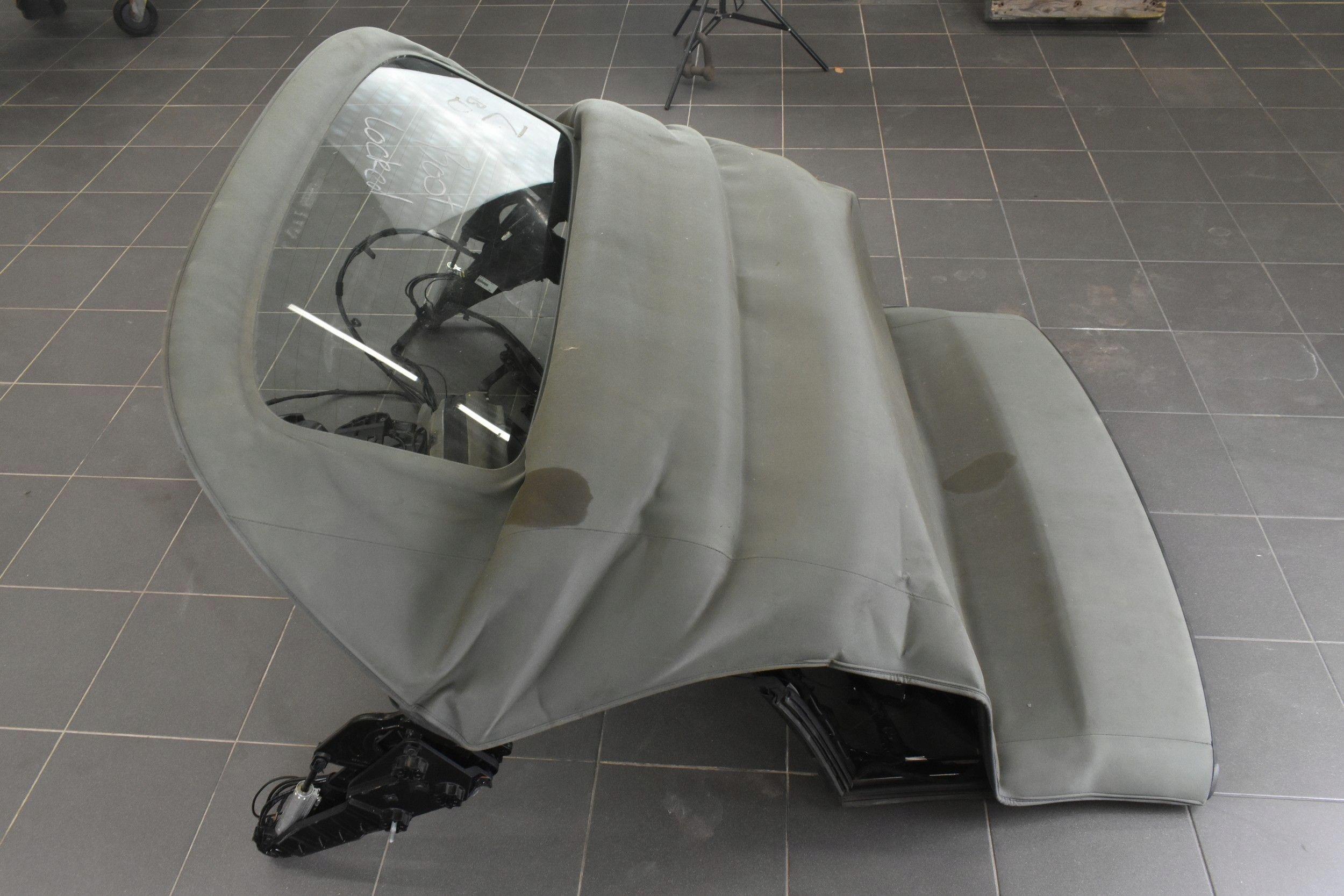 8F0871035B - Складний дах в зборі AUDI A5 8T 8F CABRIO