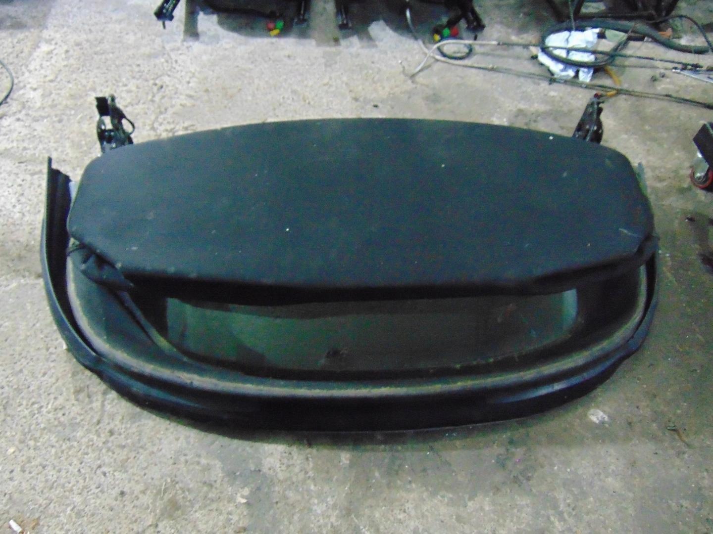 ВІДКИДНИЙ НАСОС НА ДАХ AUDI TT 8J CABRIO