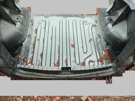 DACIA DUSTER I 2014 ЗАДНЯ ПІДЛОГА БАГАЖНИКА