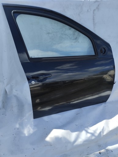 Dacia duster і підняття дверей права nv676