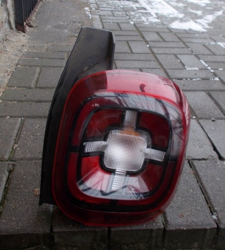 Dacia Duster II 2 17-21 Права задня лампа Оригінальна 265503601R