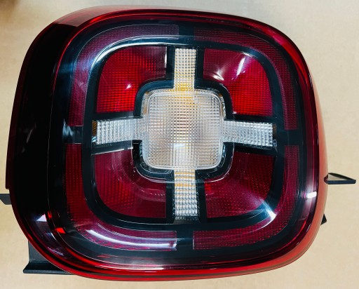 Dacia Duster II Lift 20r. Задняя лампа осталась 26558217