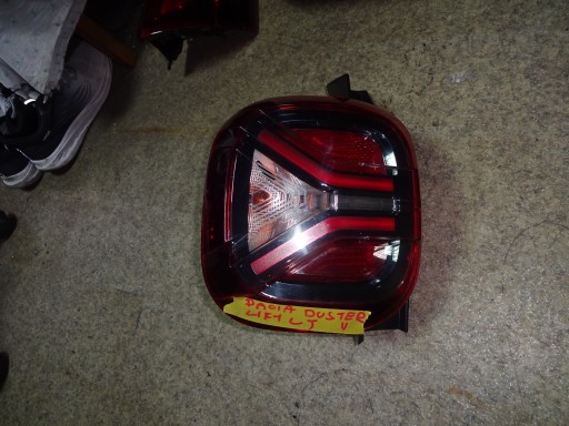 Dacia Duster Lift 2021-2023 левая задняя лампа