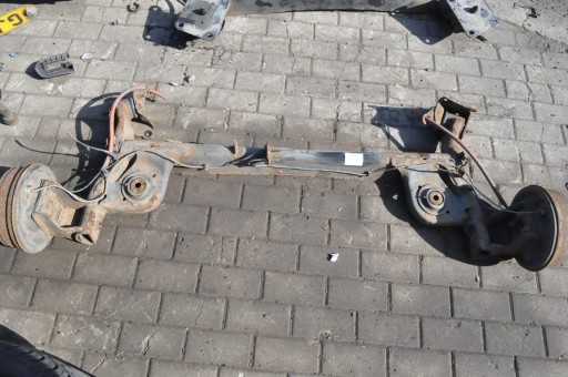 Підвіска заднього променя dacia duster