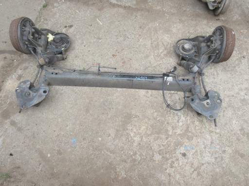 Dacia lodgy задня вісь