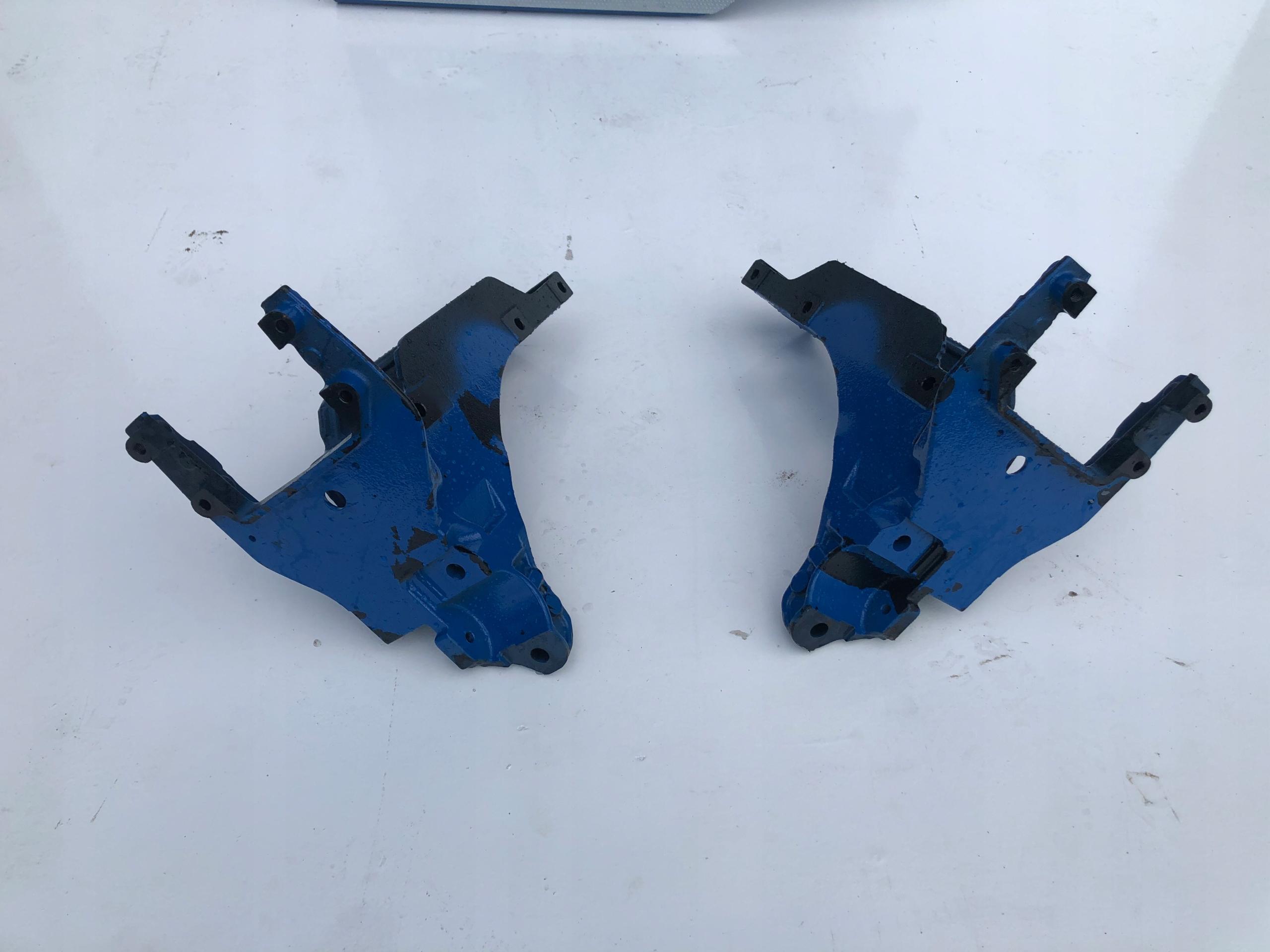 2182072 2182071 - DAF CF EURO6 КРОНШТЕЙН КАБИНЫ СПЕРЕДИ