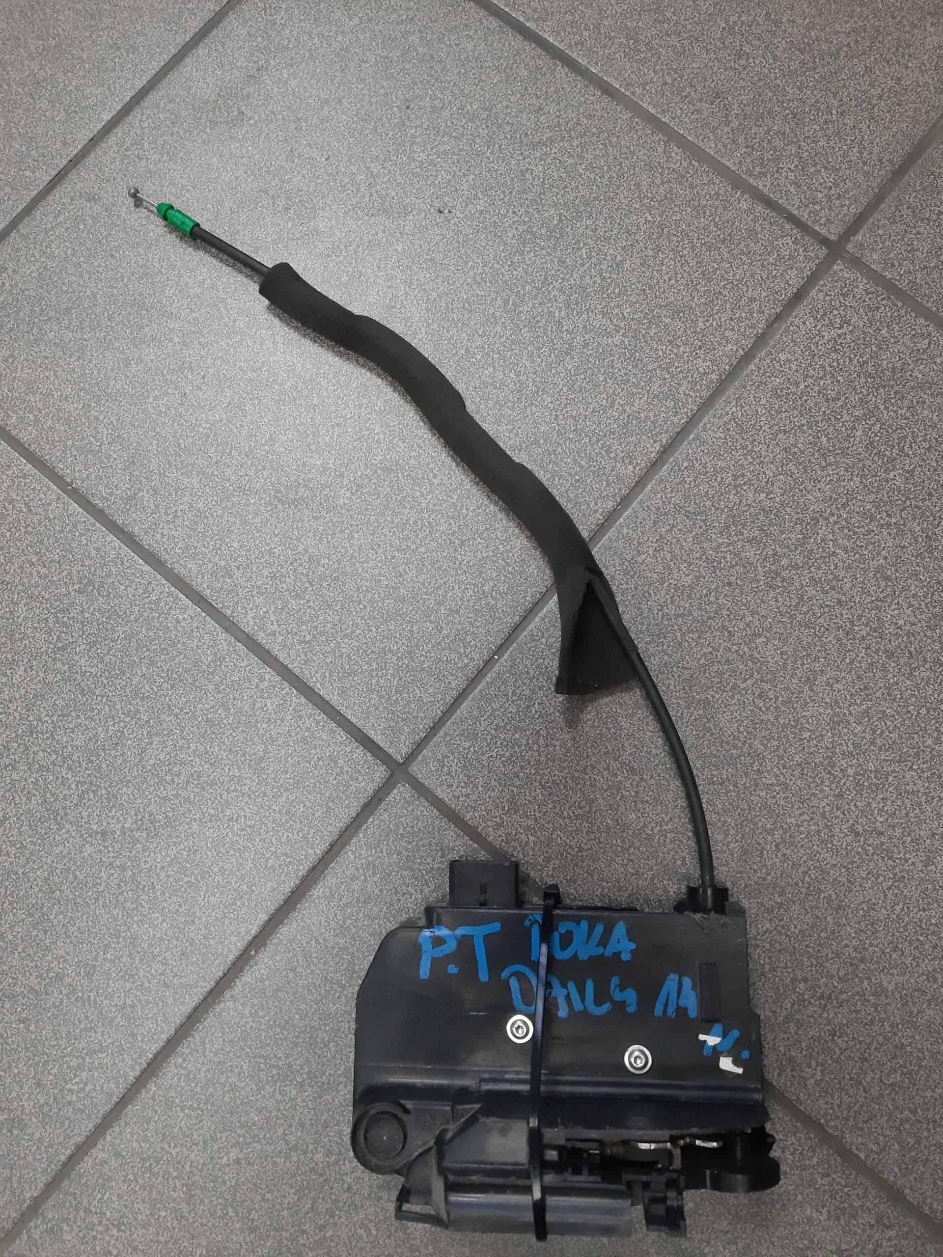 DAILY 14-ЗАМОК ПРАВОЇ ЗАДНЬОЇ ДВЕРІ DOKA DUBEL