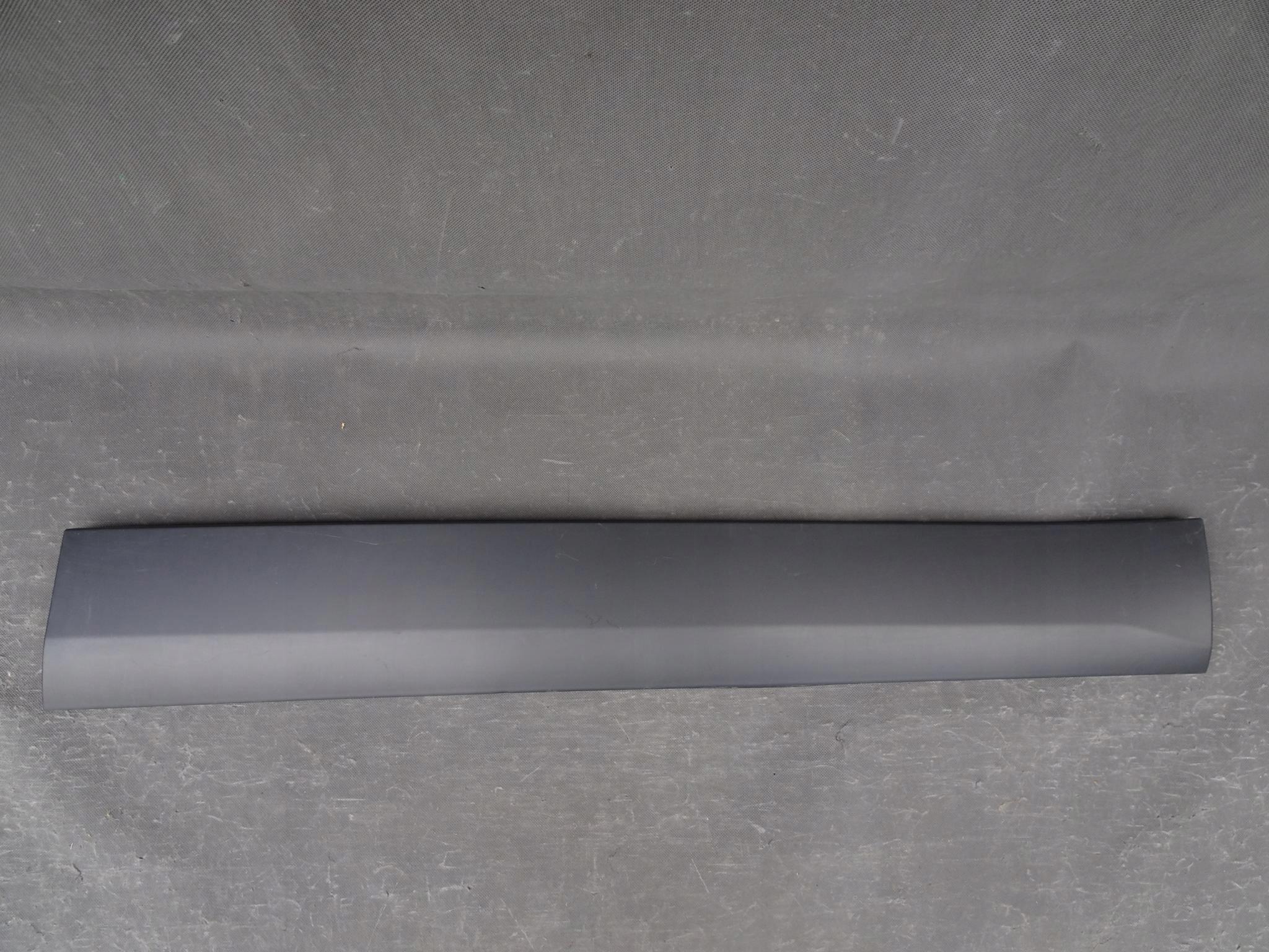 FK7221064AD - DISCOVERY SPORT 14-МОЛДИНГ ПЕРЕДНЕЙ ПРАВОЙ ДВЕРИ