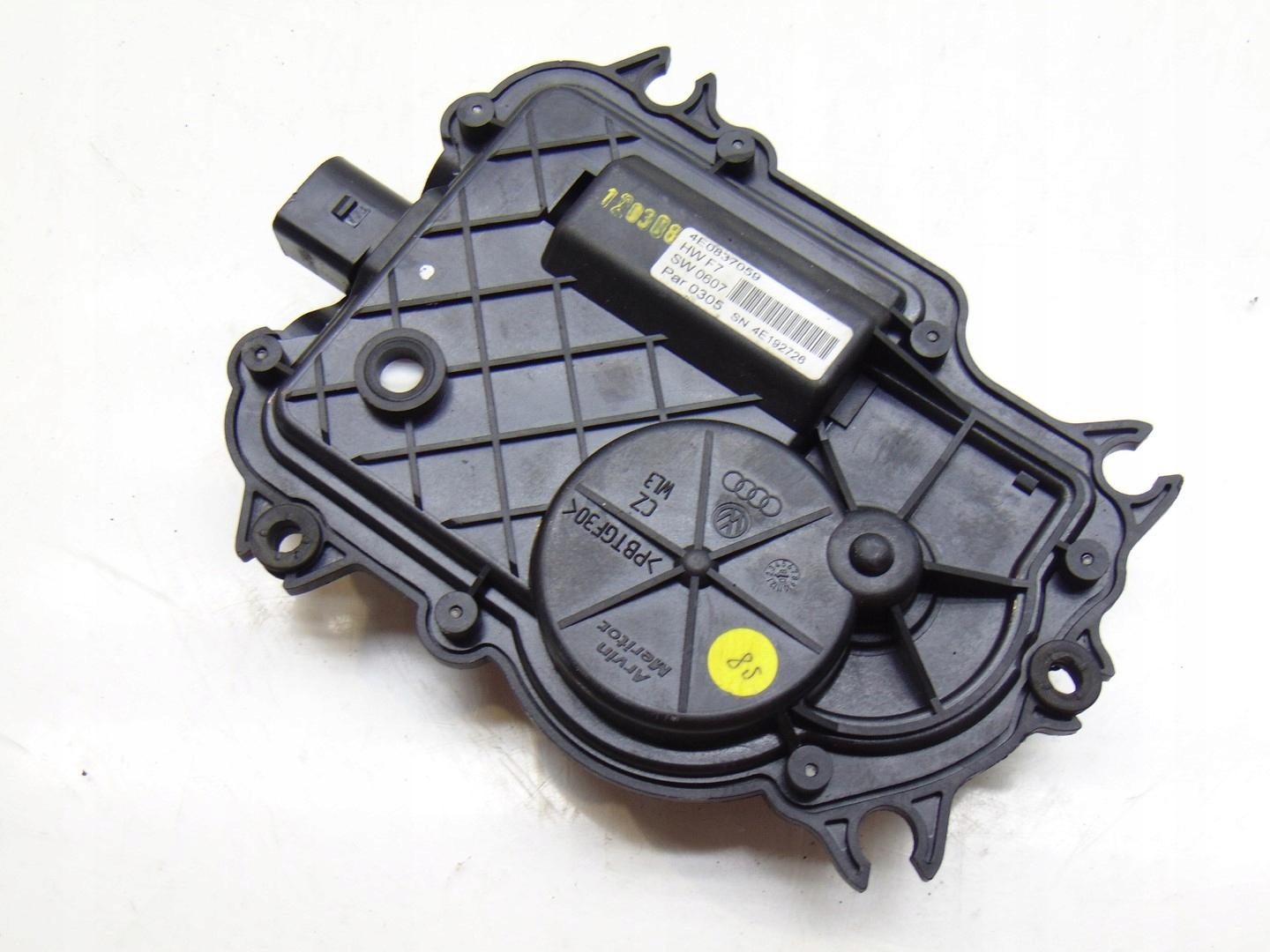 Подъемник правой двери AUDI A8 D3 BENTLEY 4E0837059