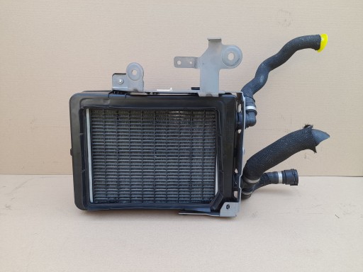 A0995005800 A2065013004 - ДОДАТКОВИЙ БІЧНИЙ ОХОЛОДЖУВАЧ РІДИНИ MERCEDES AMG W206 C63 S E PERFORMANCE