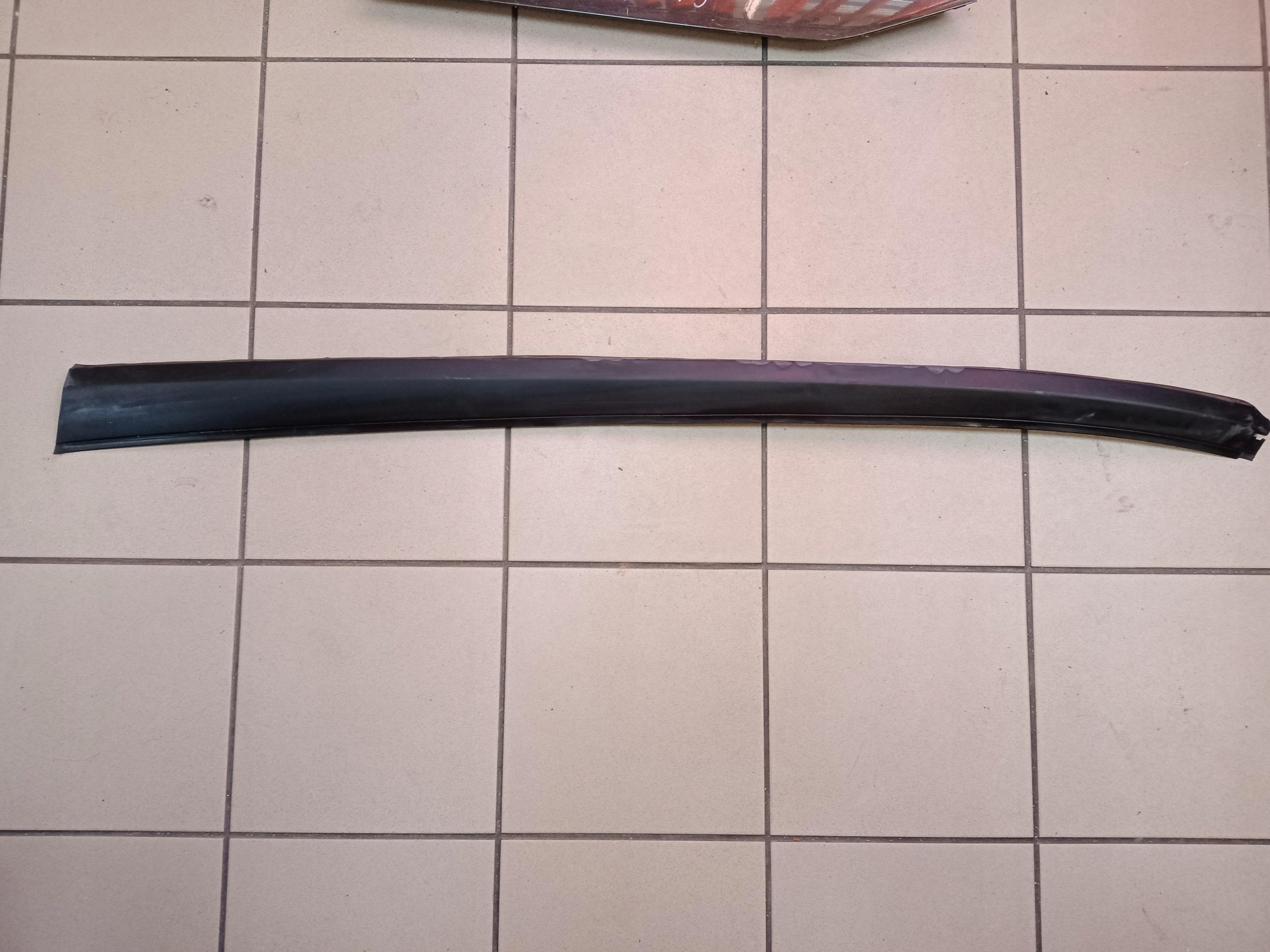 DODGE CALIBER 06-11 ОБШИВКА КРЫШИ СПРАВА