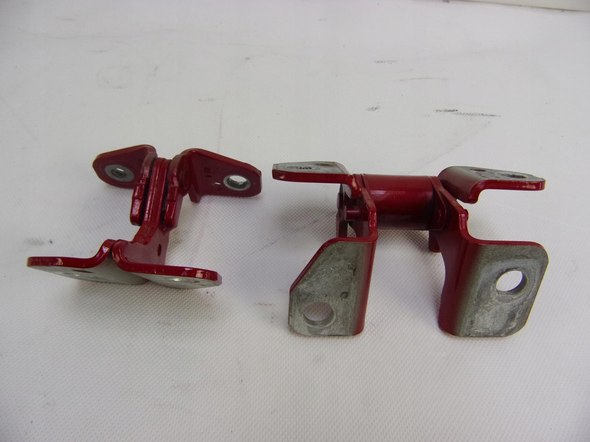 DODGE DURANGO III 11 - ПЕТЛИ ЛЕВОЙ ЗАДНЕЙ ДВЕРИ PRM