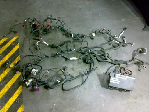 P68243257AB 68096413AC - Dodge ram 1500 2013 2018 5.7 hemi 2wd коробка запобіжників