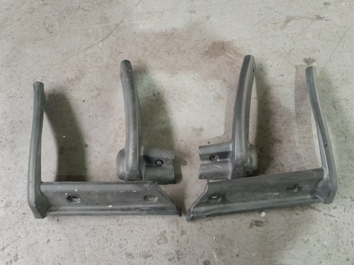 DODGE RAM 1500 2015 КОМПЛЕКТ БРИЗГОВИКІВ 05182364AB 05182365AB