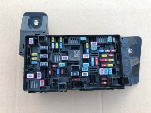 Dodge ram 1500 v 19- 2019-2024 блок предохранителей 68467640aa