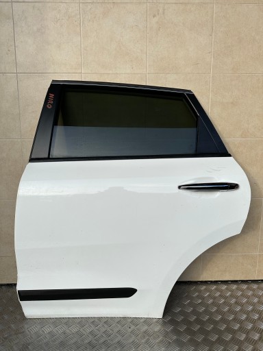 Повні двері залишили kia niro 2017 hybrid