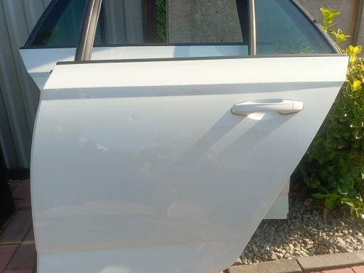 6V9833051A - Задній двері задній задній скода фабія 3 iii вагон