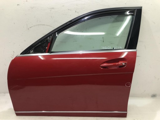 ДВЕРЬ ЛЕВАЯ ПЕРЕДНЯЯ MERCEDES W204 590