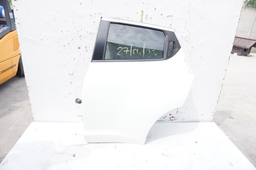 Задні двері ніссан джук і f15 326