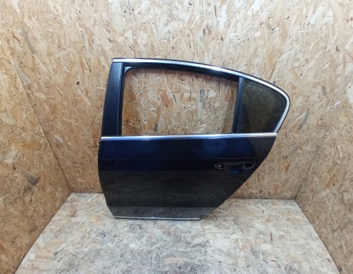 Задні двері vw passat b7 sedan lc9x