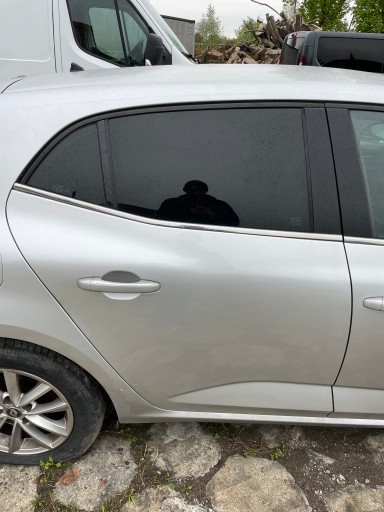 RENAULT MEGANE IV DV369 DRZWI TYŁ TYLNIE PRAWE - ДВЕРІ MEGANE IV TED69