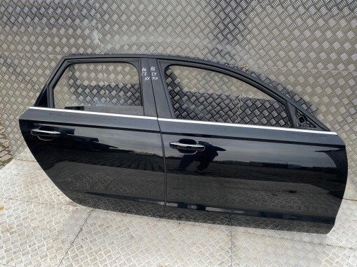 ДВЕРІ ПРАВІ ЗАДНІ ЗАДНІ AUDI A6 C7 4G LY9T COMBI КОМПЛЕКТ В КОЛЬОРІ