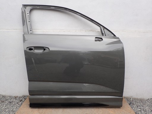 83F831052A F3N - Праві вхідні двері audi q3 2 ii 83f sportback