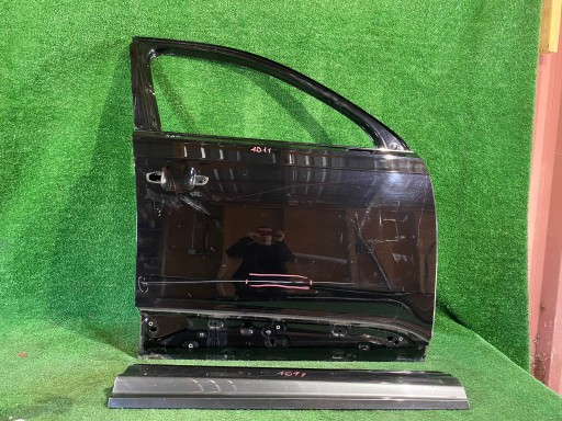 4M0831052G - Праві вхідні двері audi q7 4m0