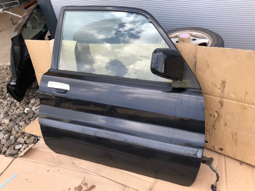 Передні праві двері чорні mitsubishi pajero pinin 1998-2007 a01a