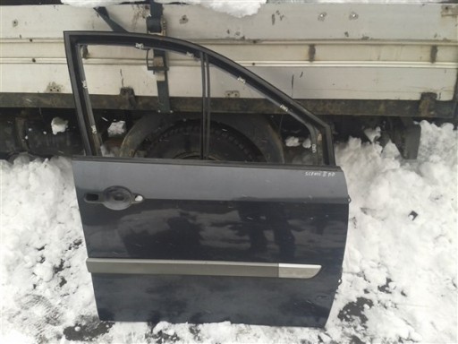 ДВЕРІ ПЕРЕДНІ ПРАВІ RENAULT SCENIC 2 TEB66