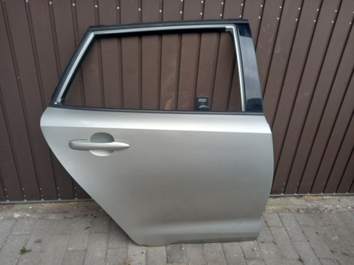 1111 - Двері прямо назад toyota corolla e21 kombi 20r