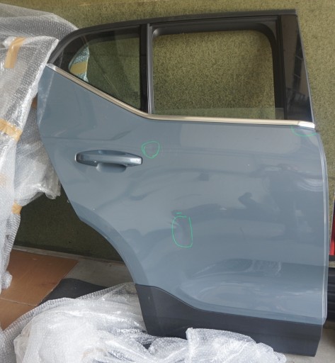 32218864 31479753 - Двері правий задній volvo xc40 728-19