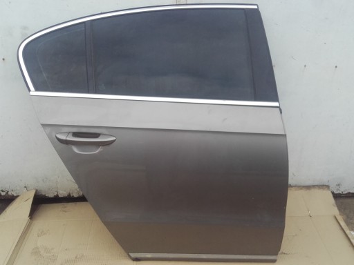 Права дверцята задня частина vw passat b7 седан завершений