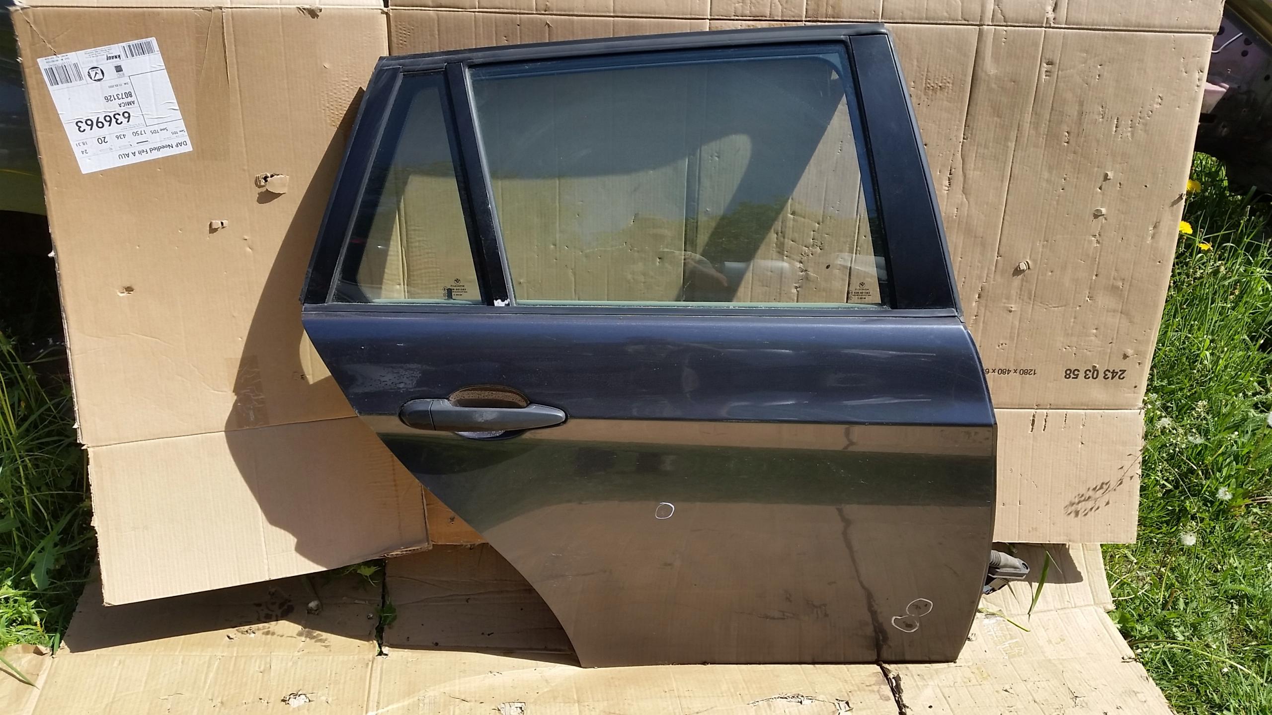 7060200 - Дверь П / Л зд BMW E90 E91 05-12R