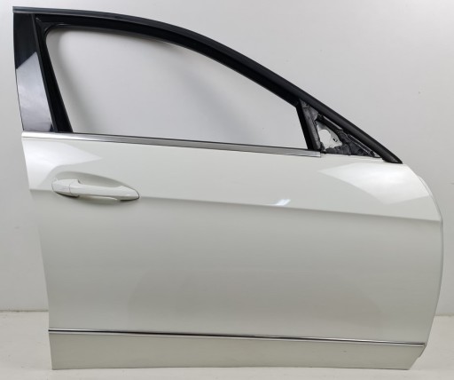 Праві вхідні двері 650 mercedes w212