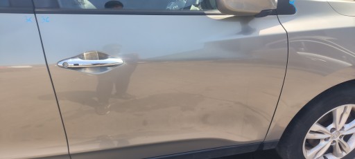 ix35 4car - Правая входная дверь передняя часть hyundai ix 35 a3