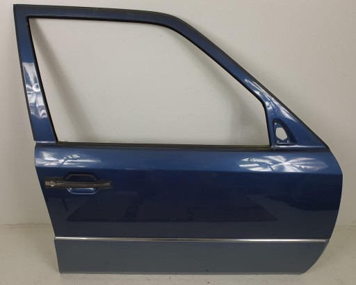 Правая входная дверь 929 mercedes w124